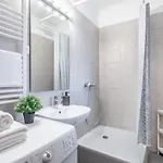Cute With Balcony Apartman