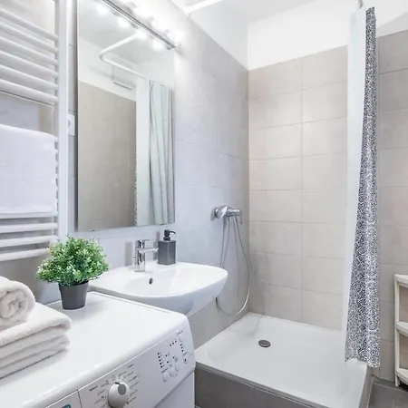 Cute With Balcony Διαμέρισμα